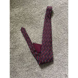 Viaggio 100% Silk Made in the USA Fabric from Italy Red and Black Patterned Tie